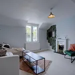 Stunning Designer Apartment In An Ancient Building