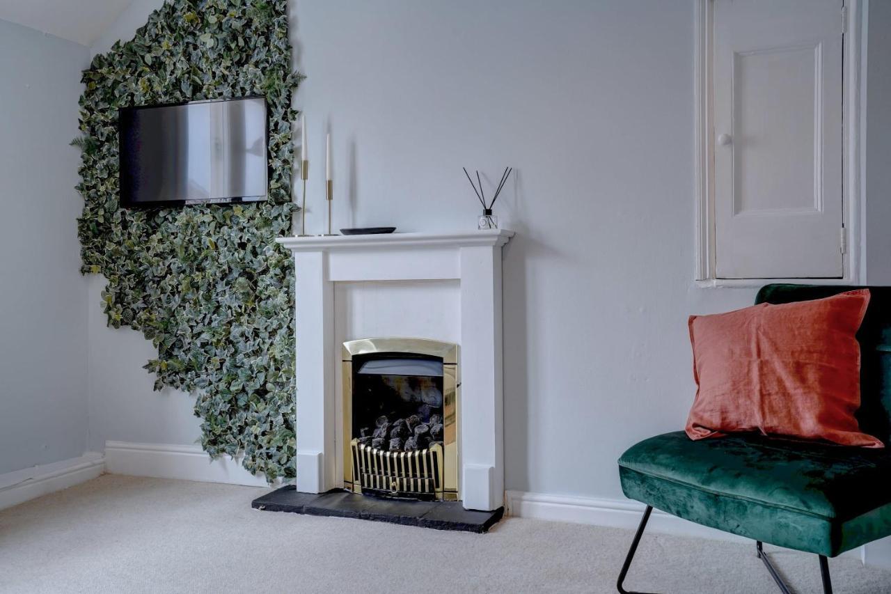 Stunning Designer In An Ancient Building Apartment *
