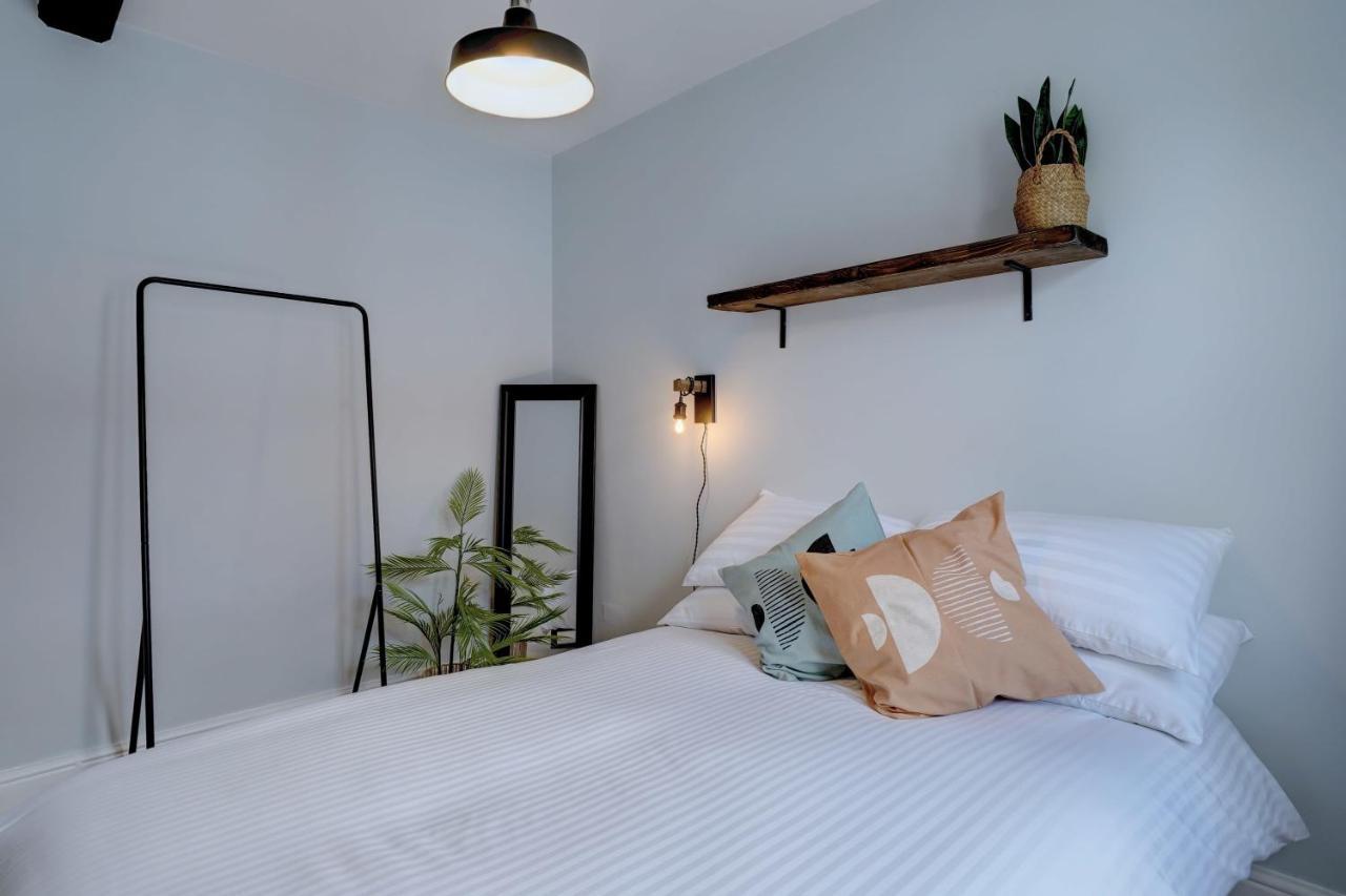 Stunning Designer In An Ancient Building Apartment