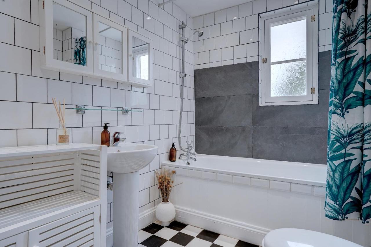 Stunning Designer In An Ancient Building Apartment Norwich